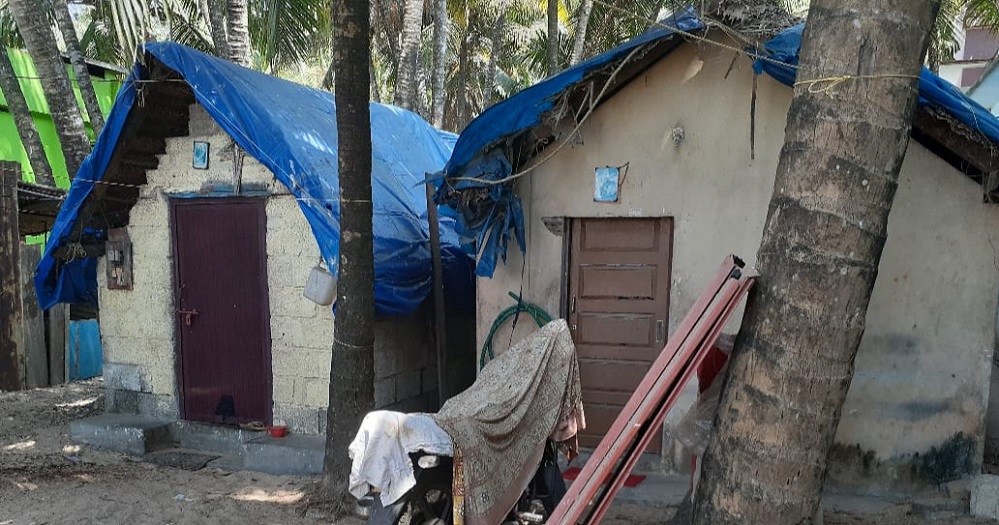 പുറമ്പോക്കു ഭവനങ്ങളുടെ പട്ടിക കളക്ടർക്ക്  മുൻപ്  നൽകിയിരുന്നുവോ ?